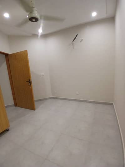Apartment for Rent in Etihad Town Phase 1 Lahore 1 Bedroom Unfurnished Apartment in Prime Location