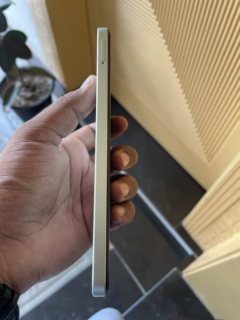 Realme Note 60x 2