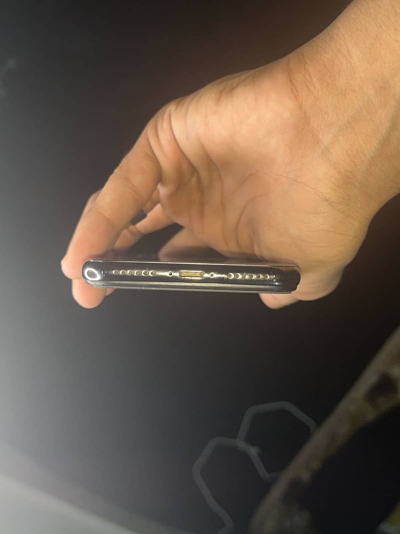 Apple iPhone X 2