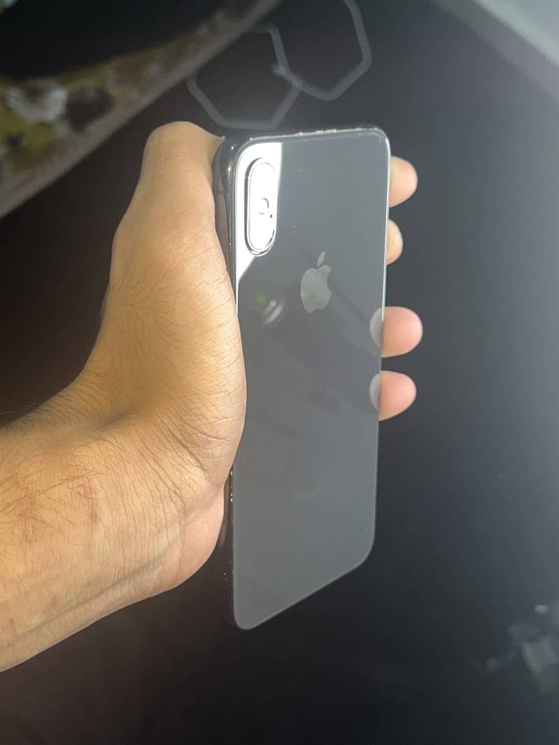 Apple iPhone X 6