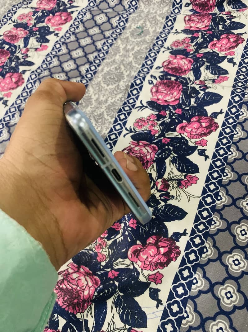 Google Pixel 8 Pro 6