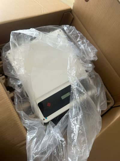 GoodWe 5kW Three-Phase On-Grid Solar Inverter for Sale