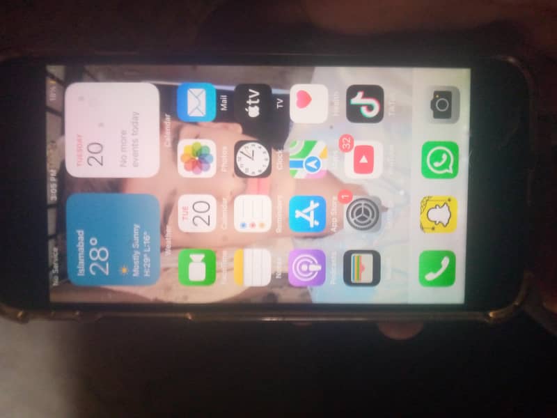 Apple iPhone 7 3