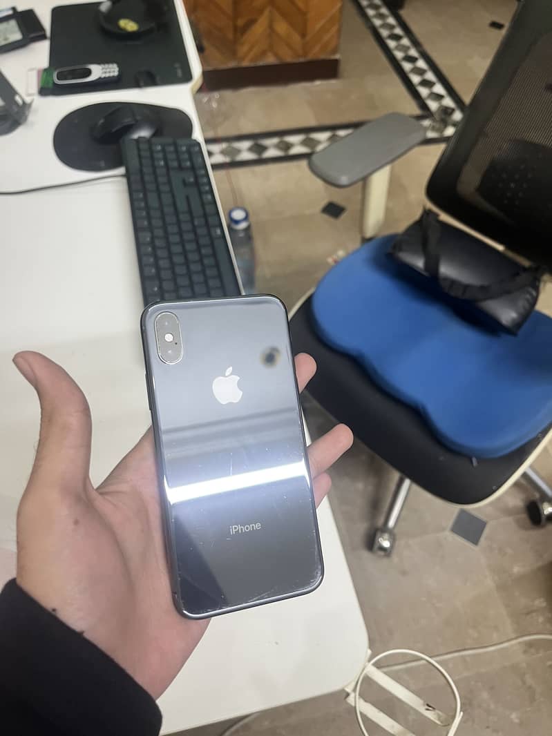 Apple iPhone X 1