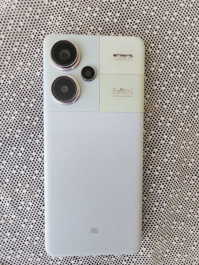 Xiaomi Redmi Note 13 Pro plus 2