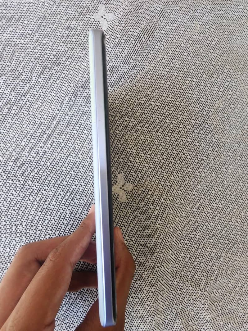 Xiaomi Redmi Note 13 Pro plus 3