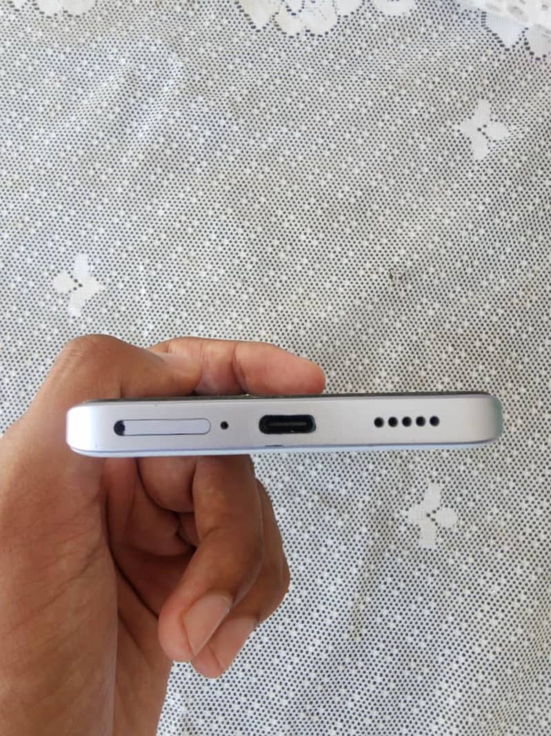 Xiaomi Redmi Note 13 Pro plus 5