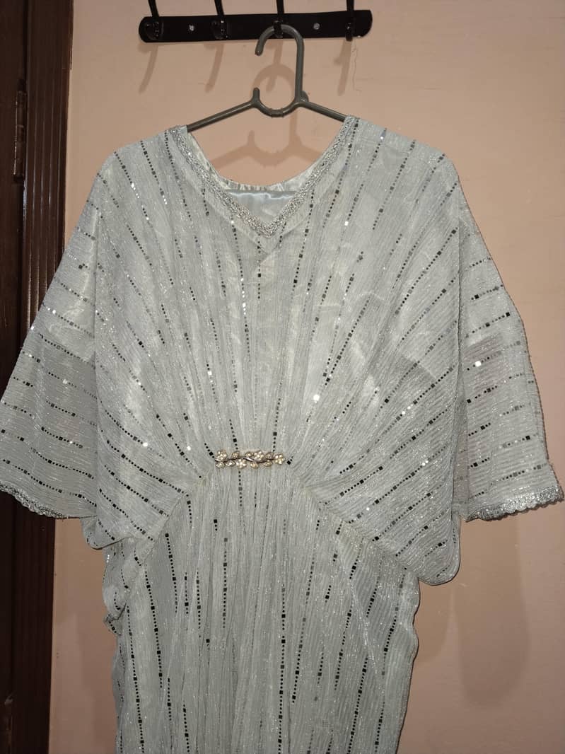 silver kaftan 4