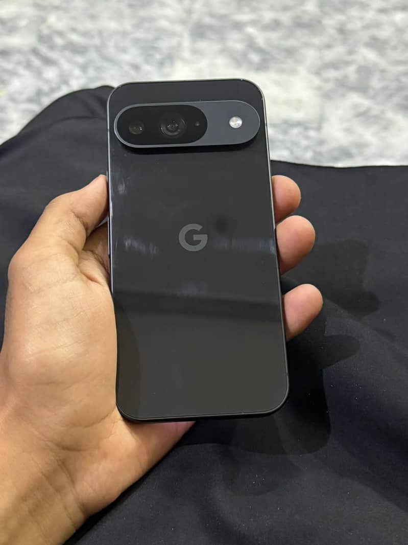 Google Pixel 9 5