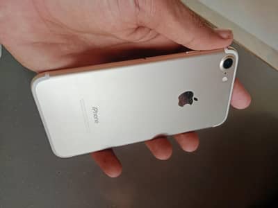 Apple iPhone 7
