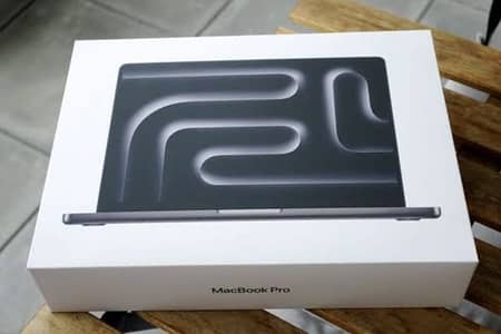 MacBook Pro M4 14.2” (16GB and 512GB) 10/10