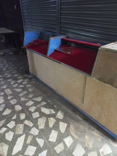 Counter For sell 7se8 fitt hai
