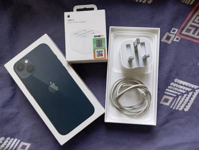 Apple iPhone 13