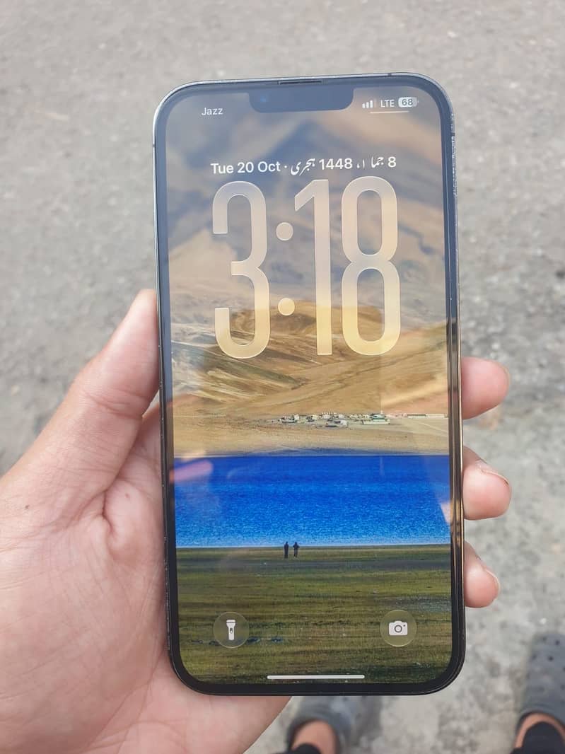 Apple iPhone 13 Pro Max 1
