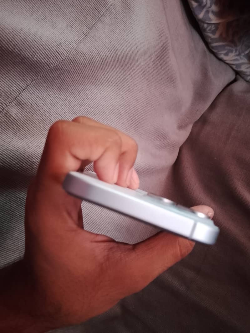 Apple iPhone 15 (Jv) 5