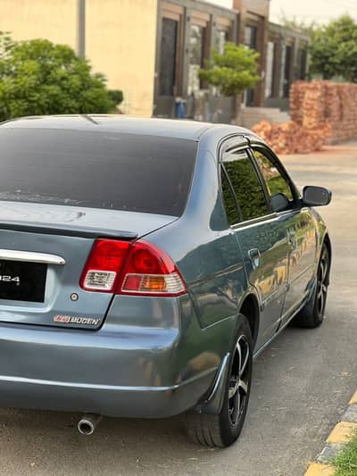 Honda Civic EXi 2005 Model