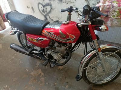 Honda 125 26/27 10/10 all ok