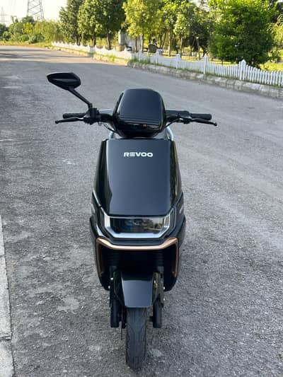 Revoo Electric motorcycle A-12