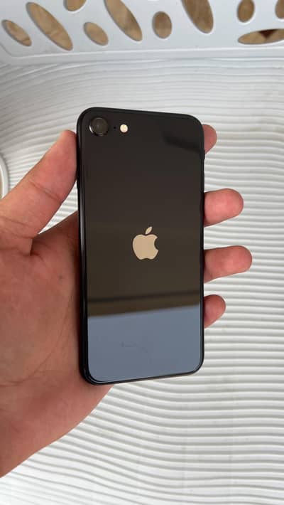 Apple iPhone SE