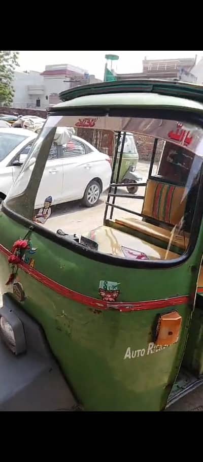 NEW ASIA RIKSHA GOOD CONDITION FOR SALE LAHORE