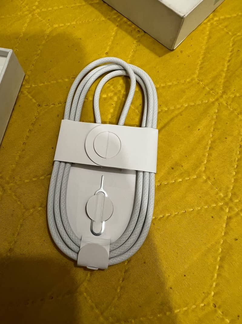 Apple iPhone 15 8