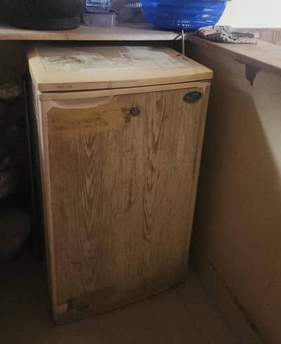 mini refrigerator urget for sale