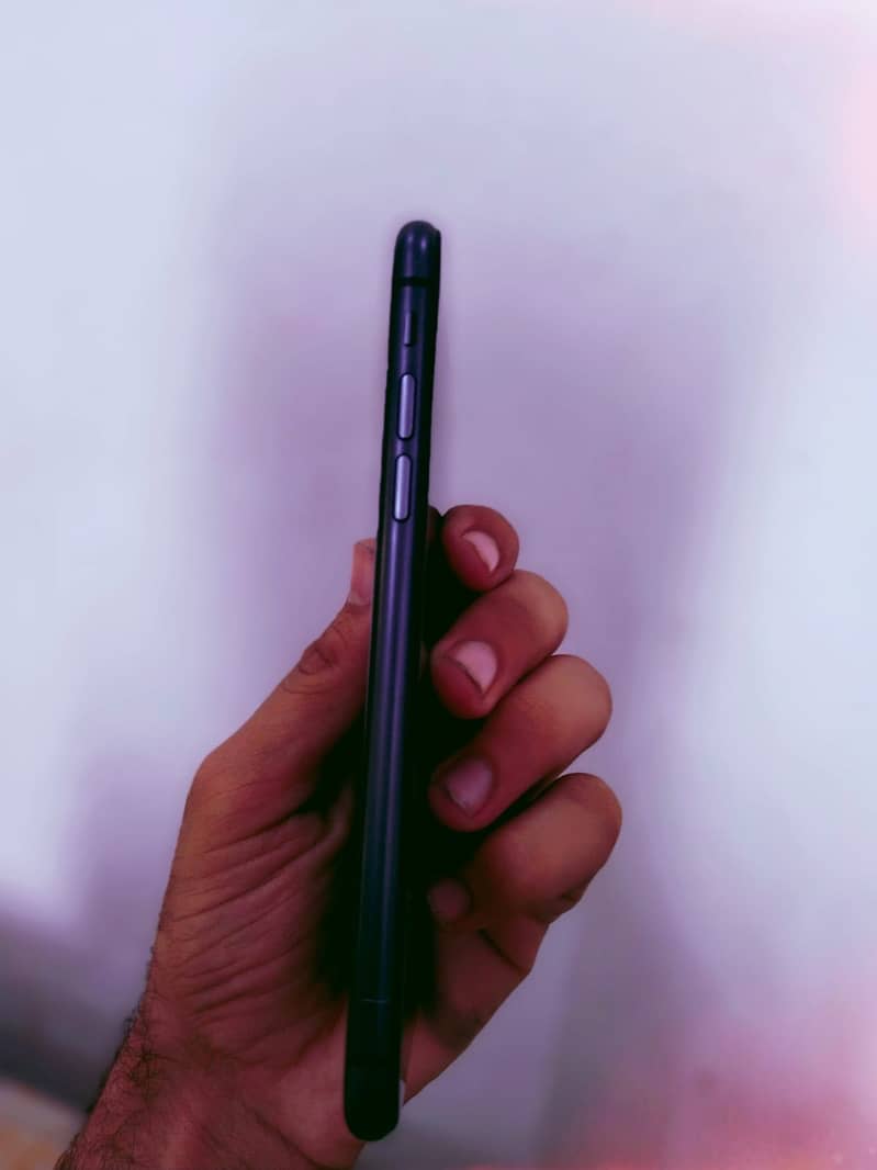 Apple iPhone 11 1