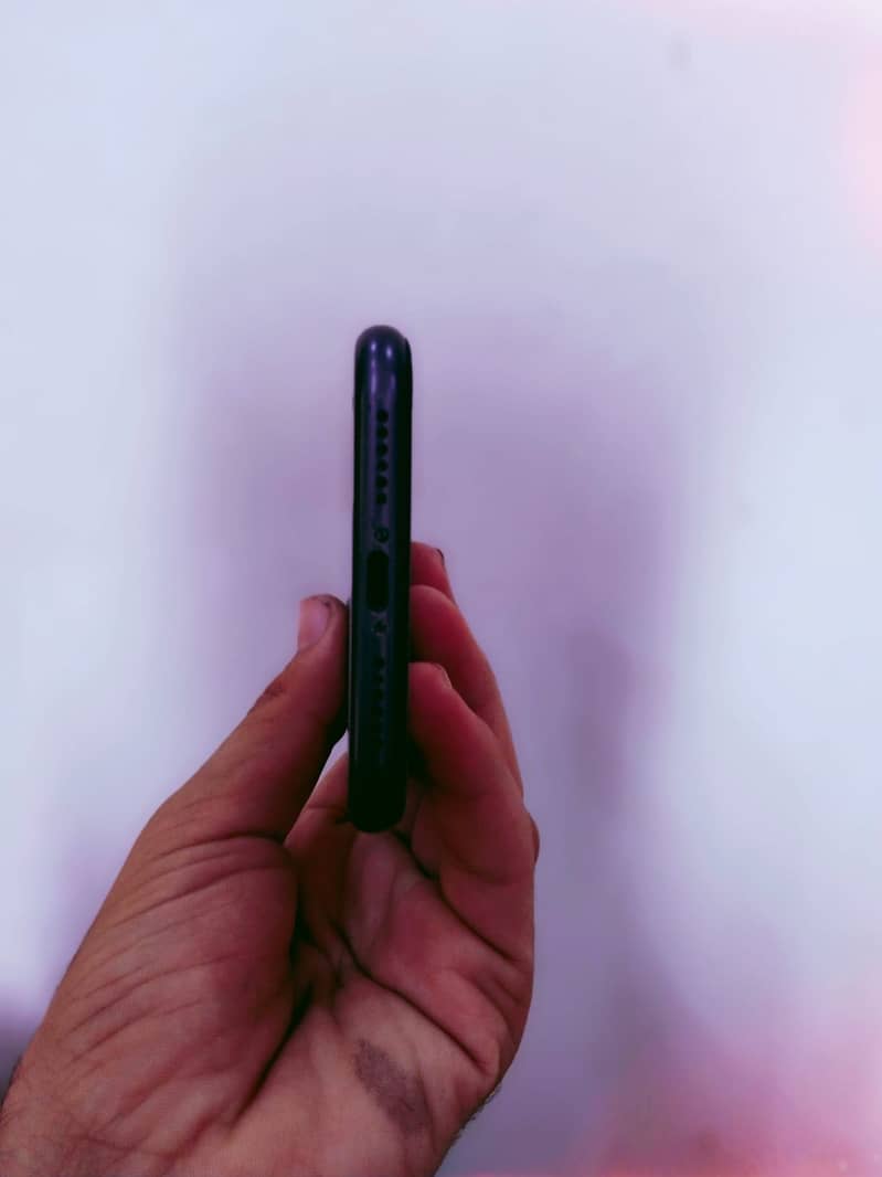 Apple iPhone 11 8