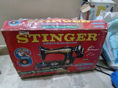 Box packed sewing machine never used
