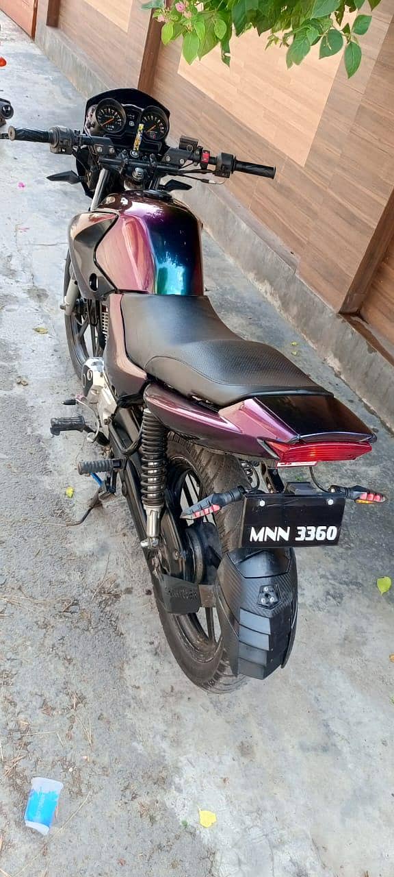 YBR 125 3