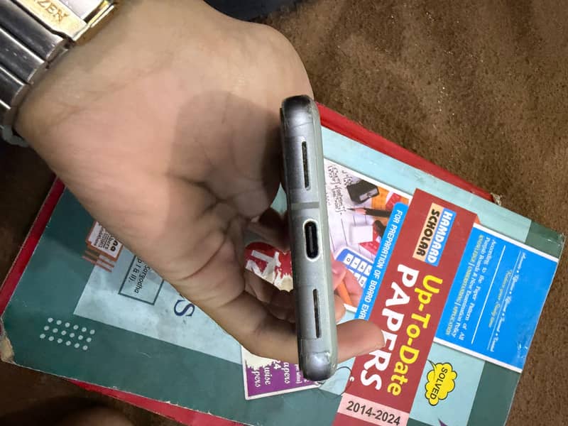 Google Pixel 8 1