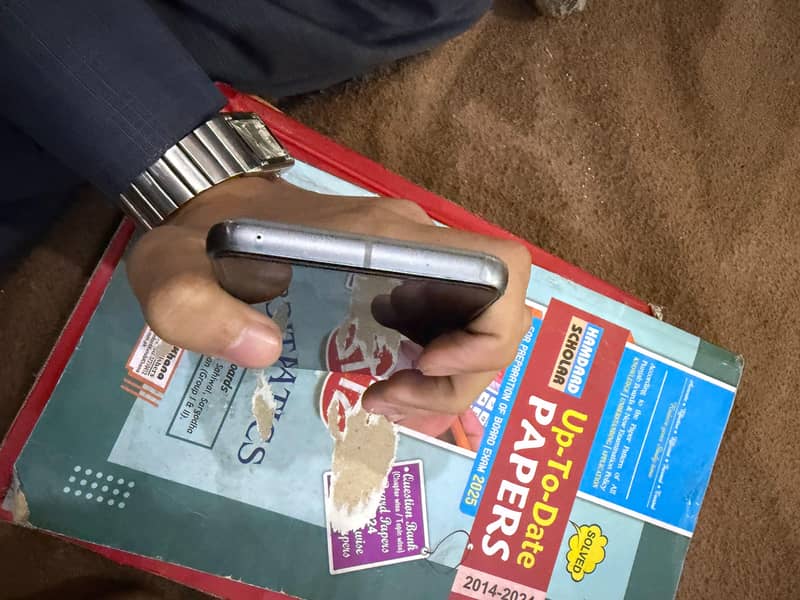 Google Pixel 8 3