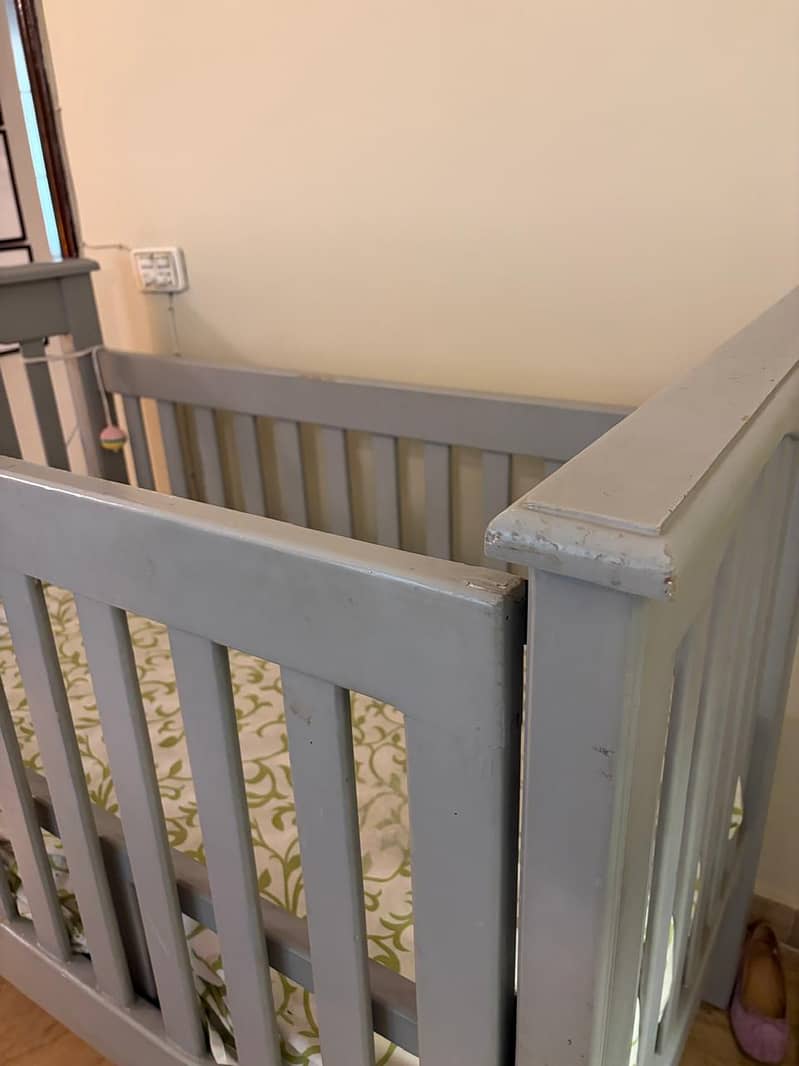 Solid Wood Baby Cot 2