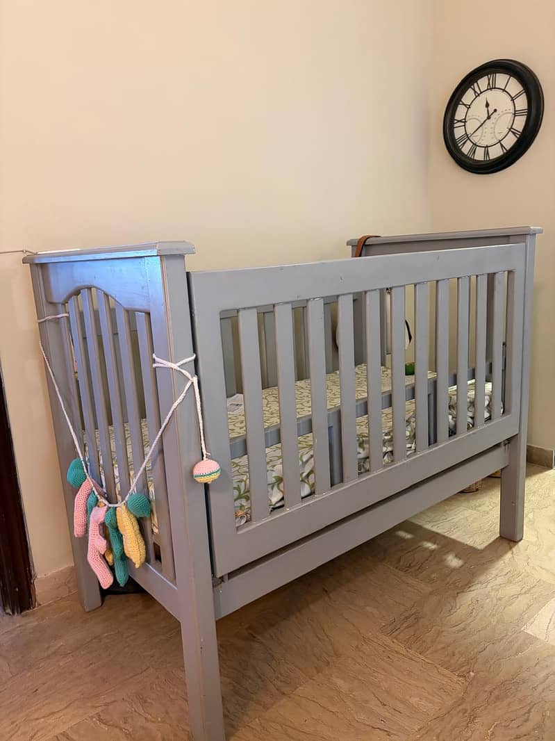 Solid Wood Baby Cot 4