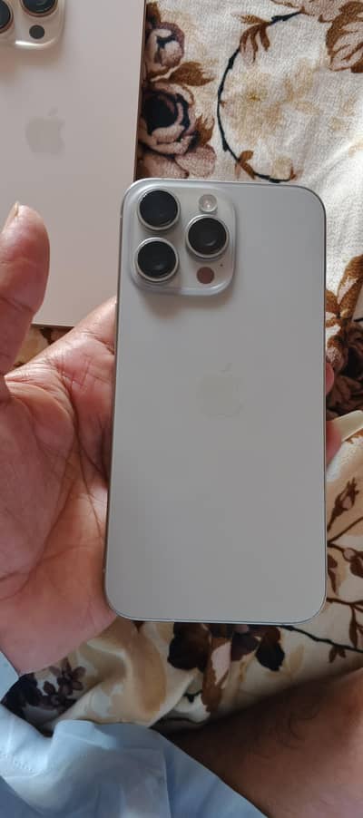 iphone 16 pro max iCloud 256