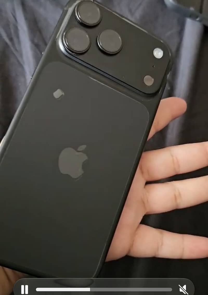Apple iPhone 18 Pro Max 2