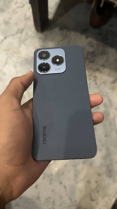 Realme C61