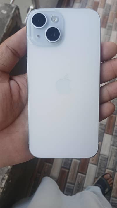 Apple iPhone 15