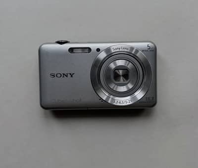 Sony cybershot DSc w710 vintage digital camera/ digicam