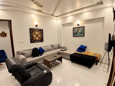 FOR SALE: 1,150 SQ FT 3-BED FULLY FURNISHED APARTMENT (BUNGALOW FACING) WITH LIFT RAHAT COMMERCIAL, DHA PHASE 6, KARACHI