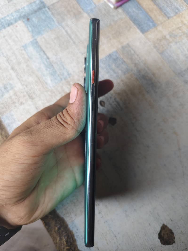 Tecno CAMON 40 Pro 3