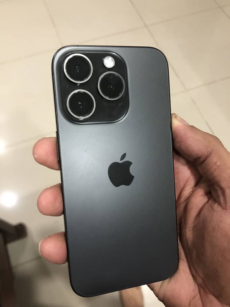 Apple iPhone 15 Pro 1