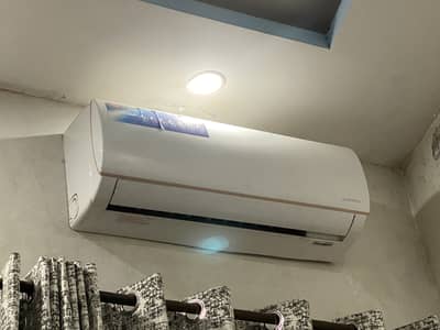 Used AC 1 Ton TCL