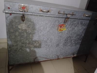 iron peti 5 ft with stand