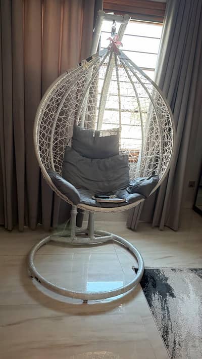 basket hanging chair