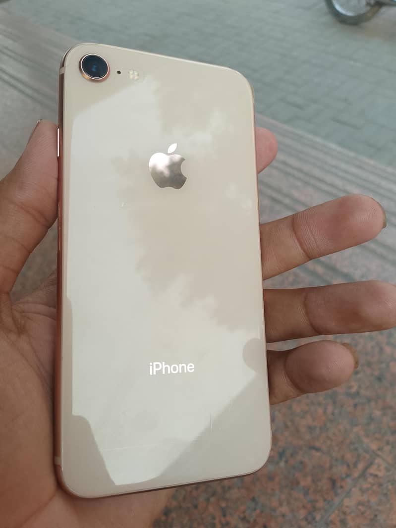 Apple iPhone 8 6