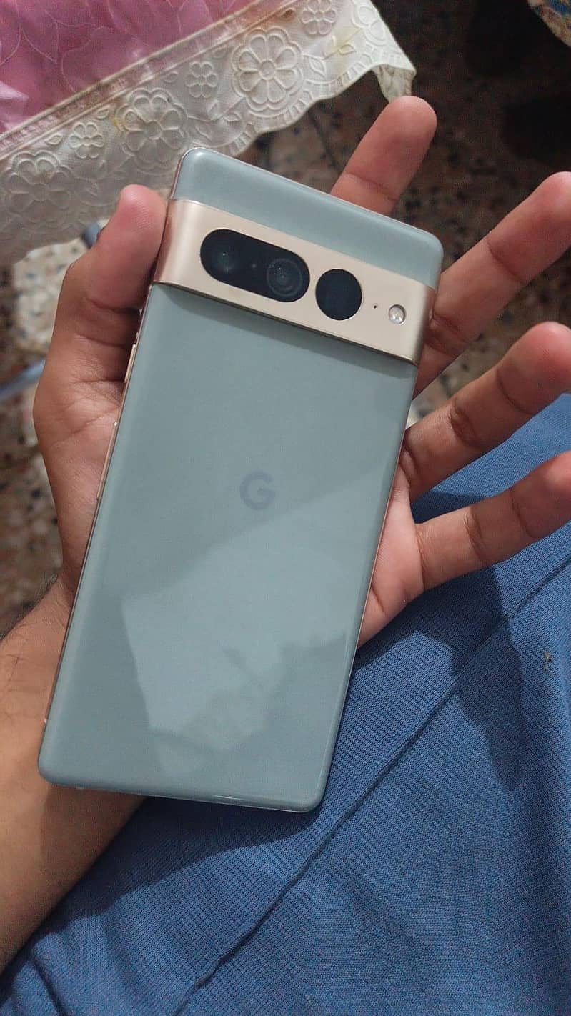 Google Pixel 7 Pro 2