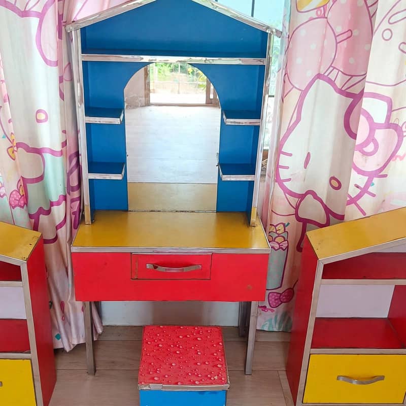 Bed sets + kids bed sets + couch + 6