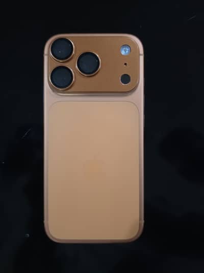 Apple iPhone 17 Pro cosmic orange