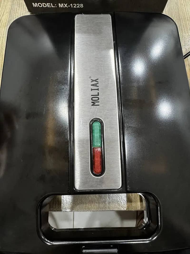 Sandwich maker 4